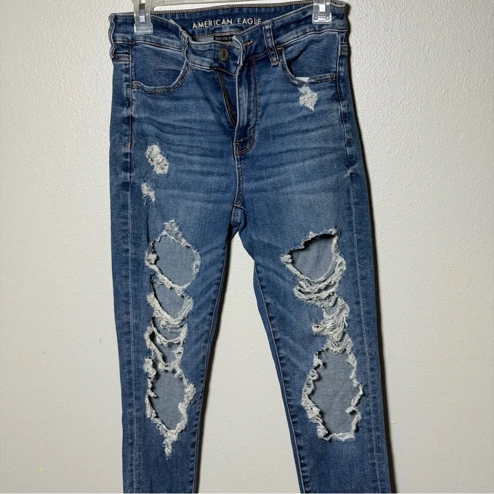 American Eagle Women‎ Hi-Rise Jegging Jeans Distressed Denim Blue Jeans size 6